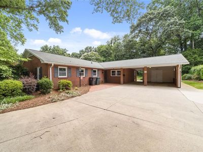 740 Archer Rd, Winston Salem, NC, 27106