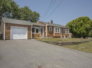 7 Gifford Ave, Dartmouth, MA 02747