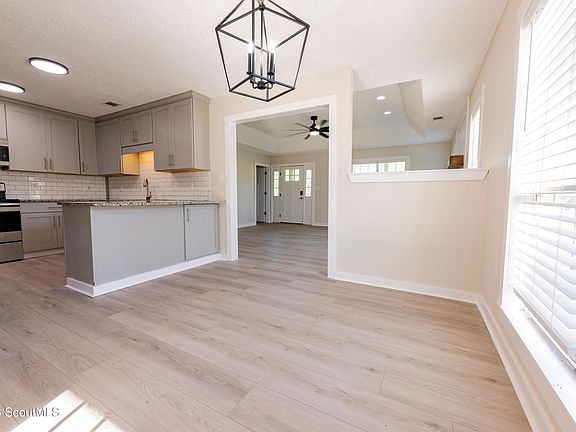 5th image of 110 Timber Ridge Dr