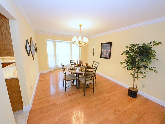 Diningroom with bay.