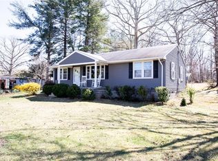 15 Asal Rd, Farmville, VA 23901