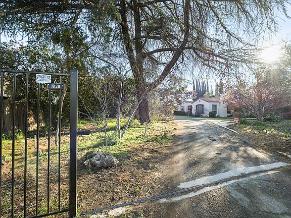 2nd image of 1839 E Tulare Ave