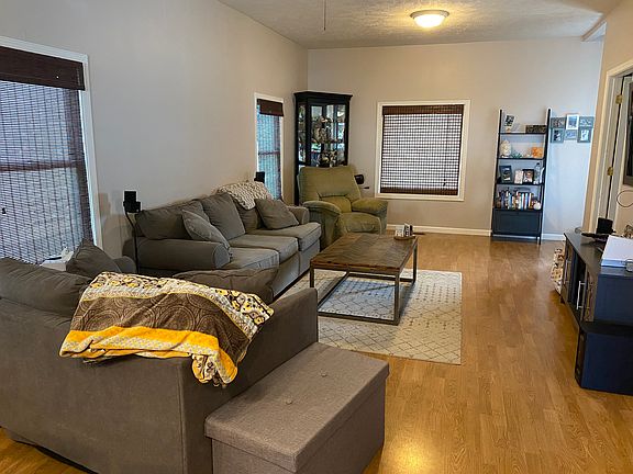 5th image of 3308 Avenue A