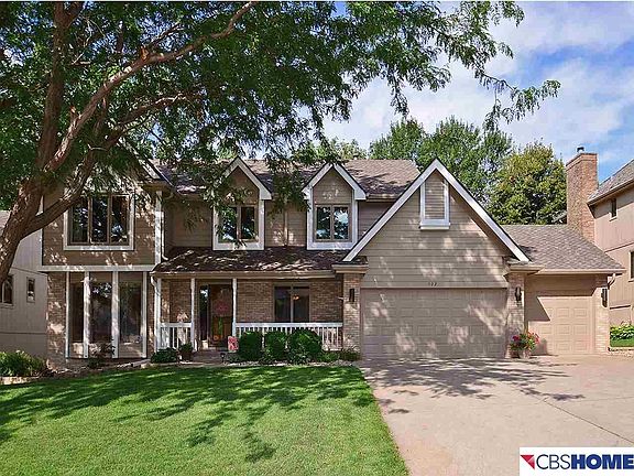 2nd image of 422 S 159th St