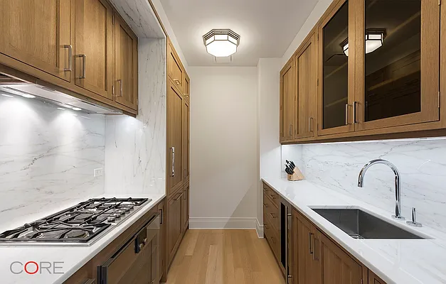 Rented by CORE | media 35