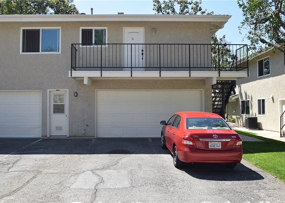 1st image of 2449 College Ln