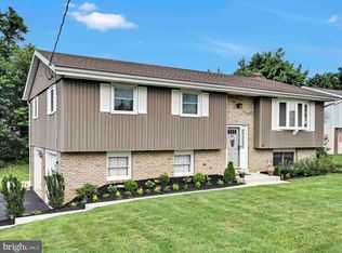 301 Owl Hill Rd, Lititz, PA 17543