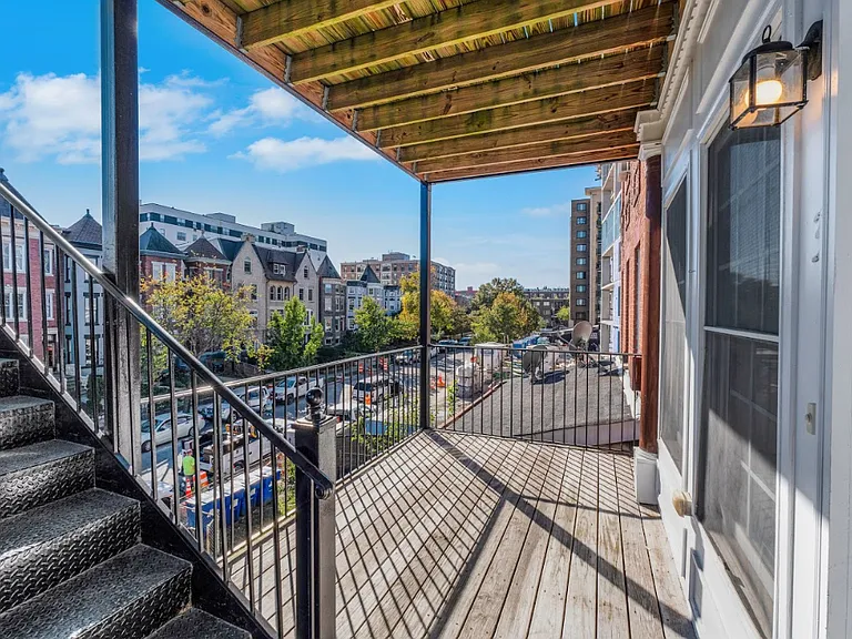 1337 Girard St NW #3 — Photo 14
