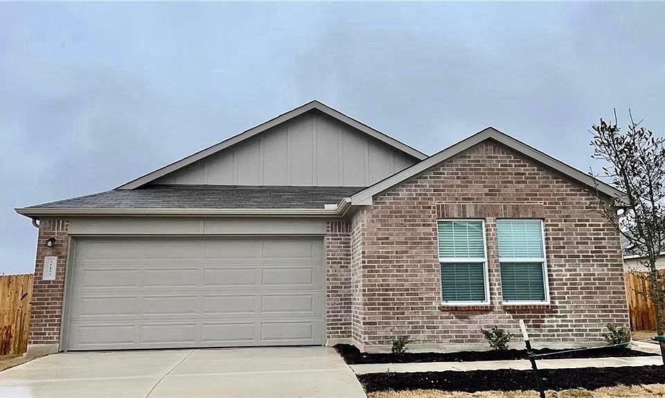 1st image of 217 Chickasaw Ln