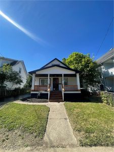 12506 Dove Ave, Cleveland, OH, 44105