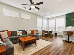 8851 Oakland UNIT 12, San Antonio, TX 78240