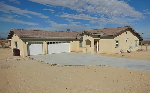 5744 Adobe Cir Photo 1