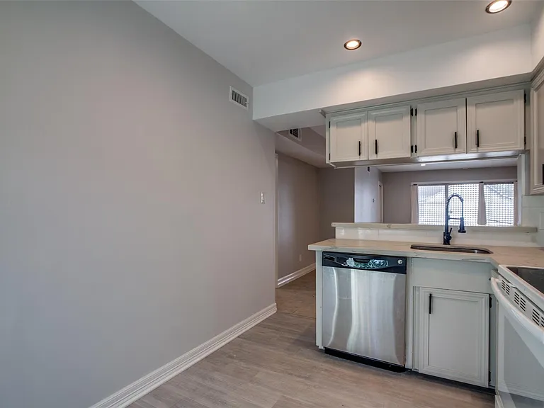 9025 Rue Cambon St #66 — Photo 17