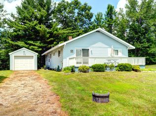 15 Lakeview Cir, Hinsdale, MA 01235