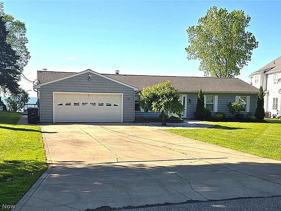 2nd image of 5861 Shore Dr