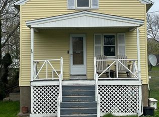 62 Hull St, Seekonk, MA 02771