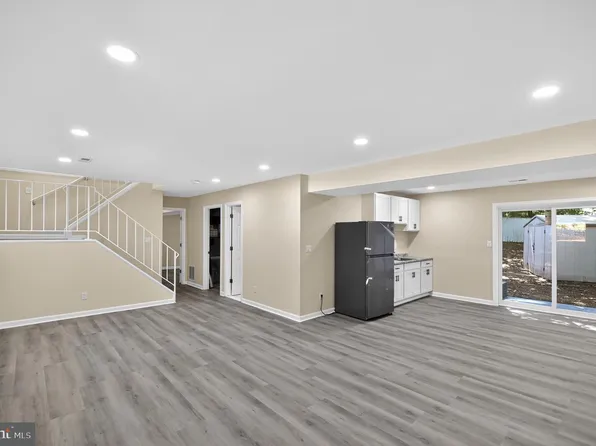 9 W Briar Dr, Stafford, VA 22556