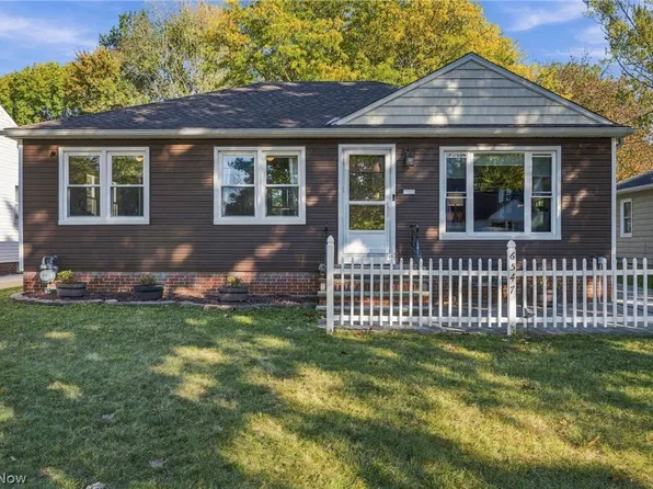 6547 Lawnwood Ave, Parma Heights, OH 44130