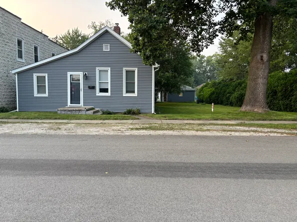 124 Grant St #1, Chesterton, IN 46304