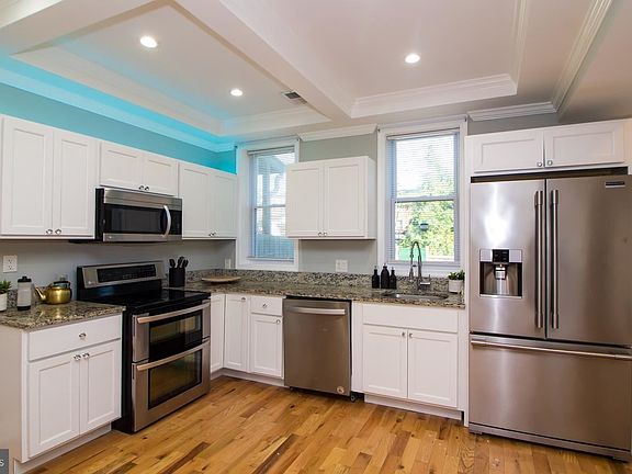 5th image of 3024 Oakford Ave