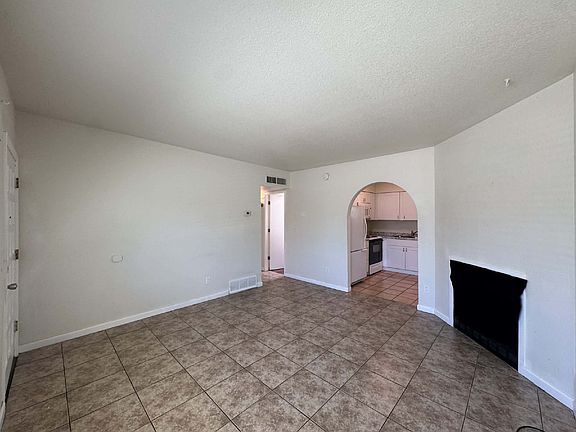 3rd image of 3525 E Flower St Unit 5