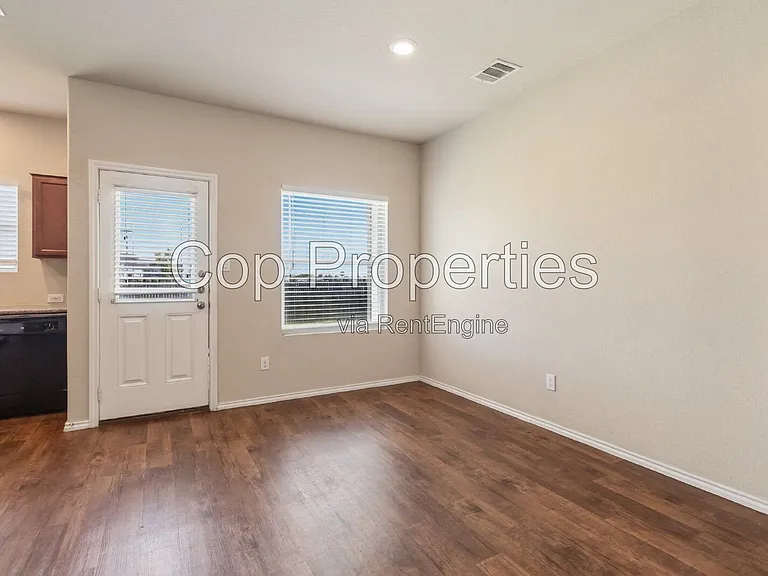 8430 Terlingua Cv — Photo 5