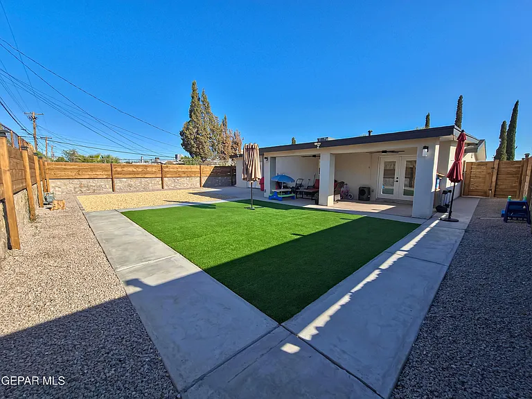 7321 Cuba Dr — Photo 40