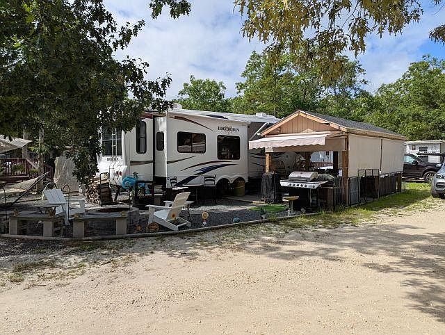 1st image of 561 Corson Tavern Rd #0