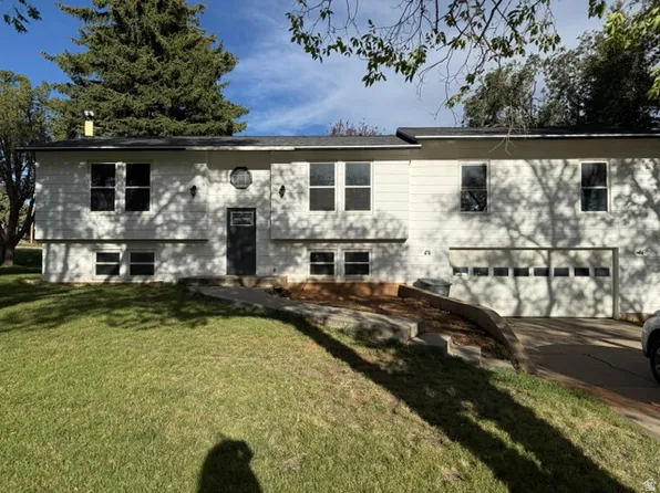 417 S Main St, Monticello, UT 84535