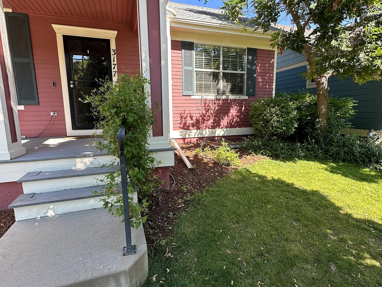 3177 Geneva Ct — Photo 3