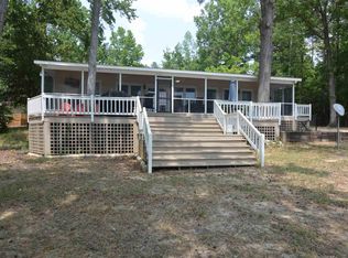 2233 Lakeshore Rd, Camden, SC 29020
