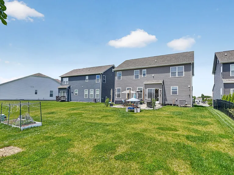 3805 Mantle Dr — Photo 49