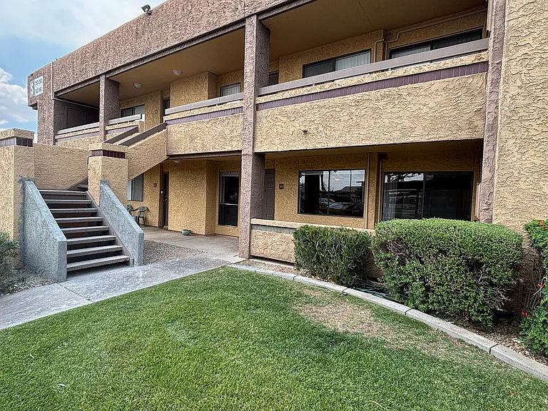 3601 W Tierra Buena Ln #Phoenix 85053 — Photo 2