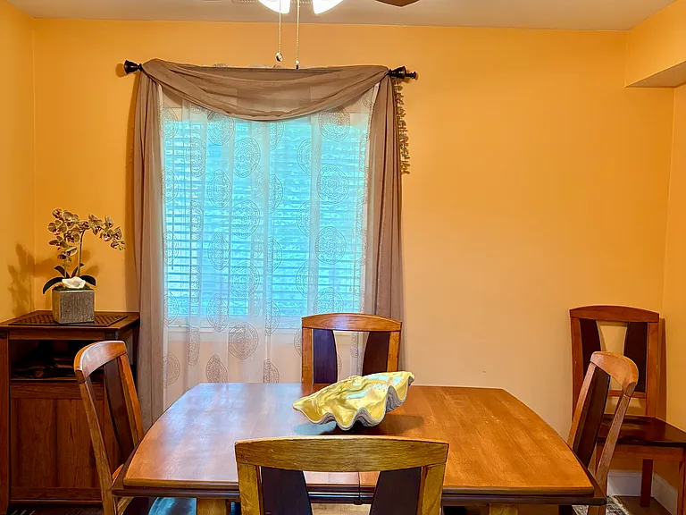 18617 Walkers Choice Rd #1 — Photo 2