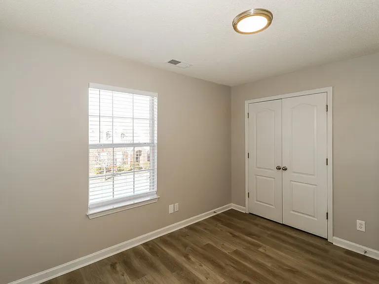 9137 Cinderhill Cv E — Photo 14