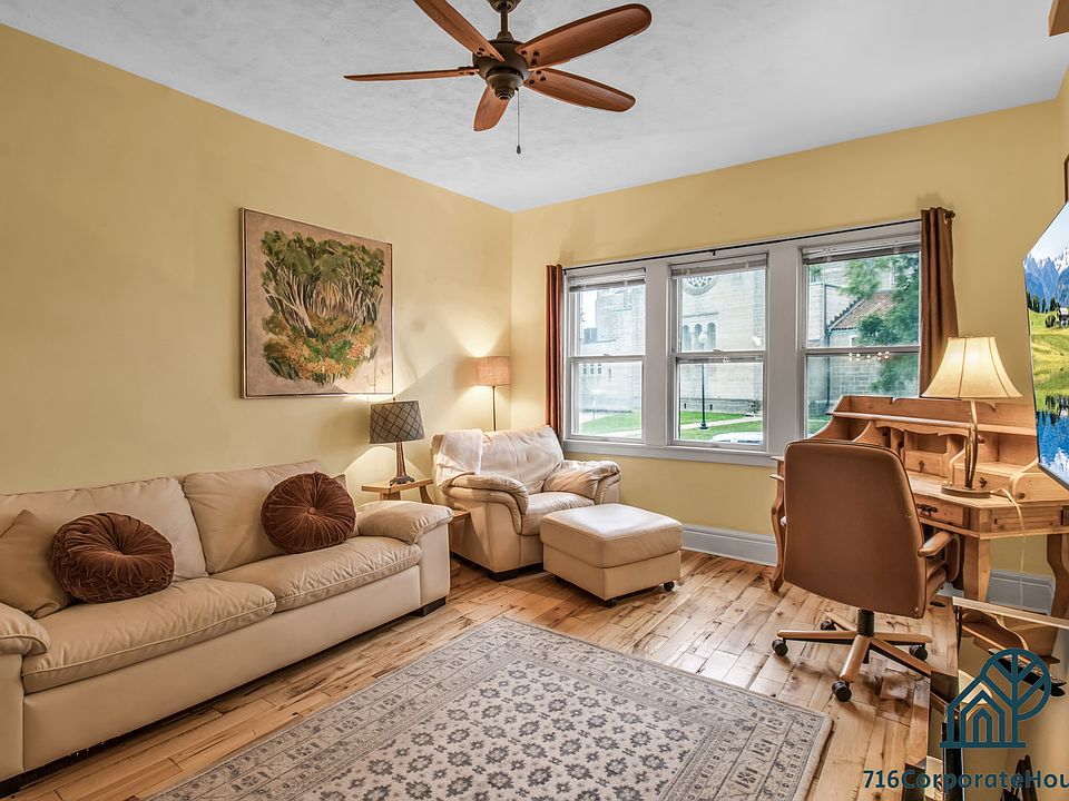 1st image of 6 Glendale Pl #6