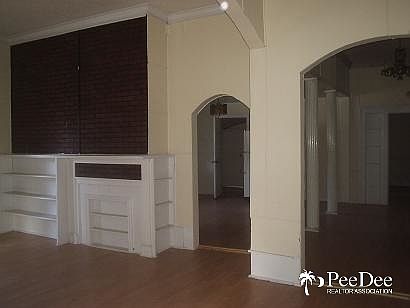 3rd image of 324 Marlboro Ave