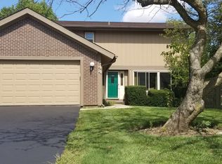 544 Sequoia Trl, Roselle, IL 60172