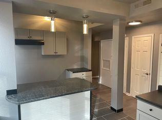 3233 W North Ave #3235, Milwaukee, WI 53208