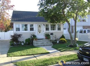 2070 Monroe Ave, North Bellmore, NY 11710