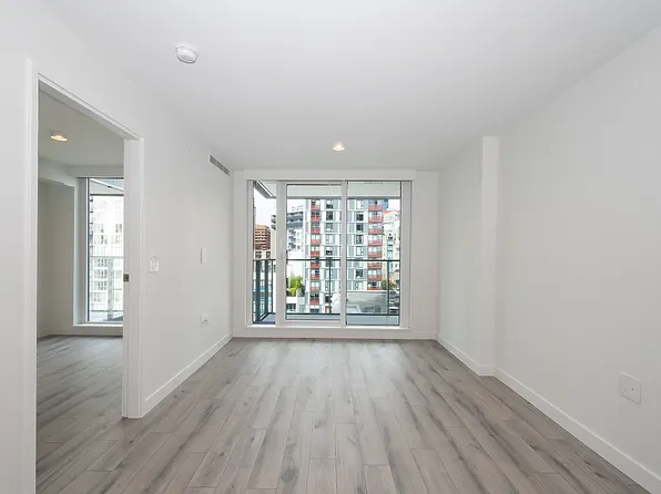 1107 Richards St, Vancouver, BC