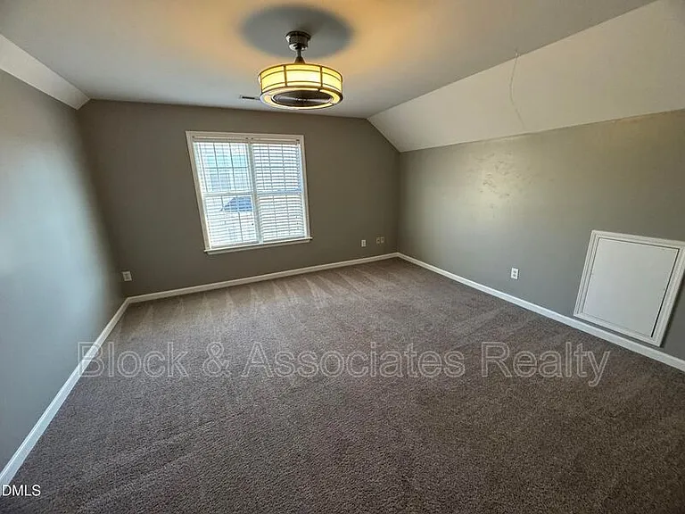 3228 Forest Mill Cir — Photo 16