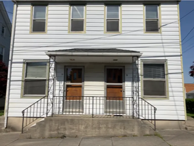 9 S Cherry St — Photo 1