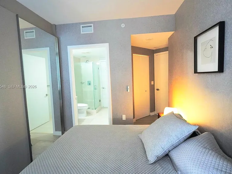 55 SW 9th St #1001 — Photo 22