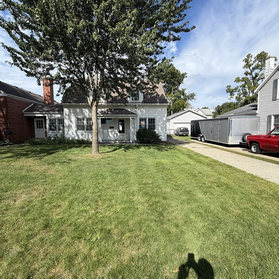 3 bed, 2.5 bath, 2100 sqft, $2,200 — Photo 1
