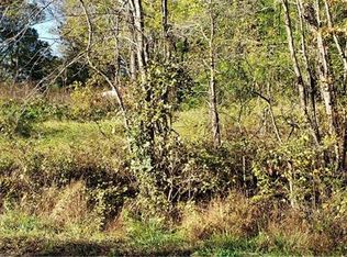 99999 Logan Ln, Fletcher, NC 28732