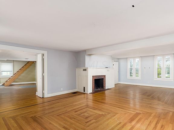 5th image of 128 W Broadway