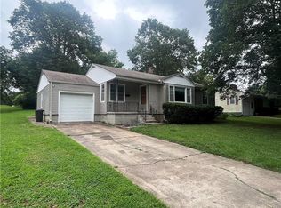 406 E Phelps St, Windsor, MO 65360