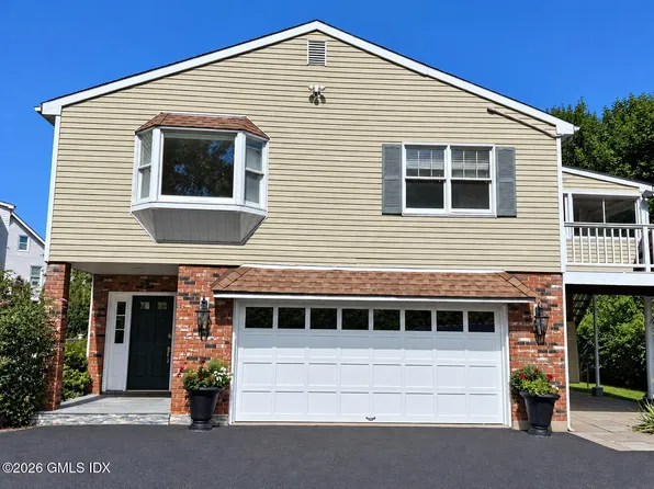 12B Cross Ln, Cos Cob, CT 06807