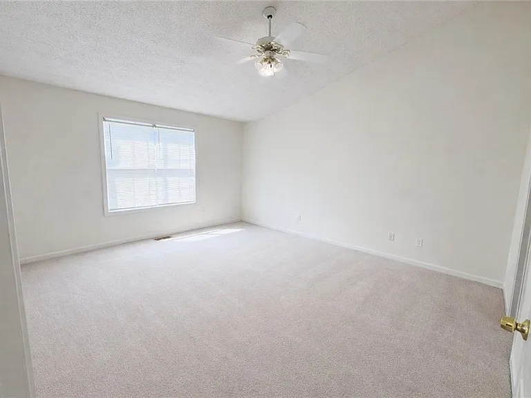 3165 Chandon Ln — Photo 5